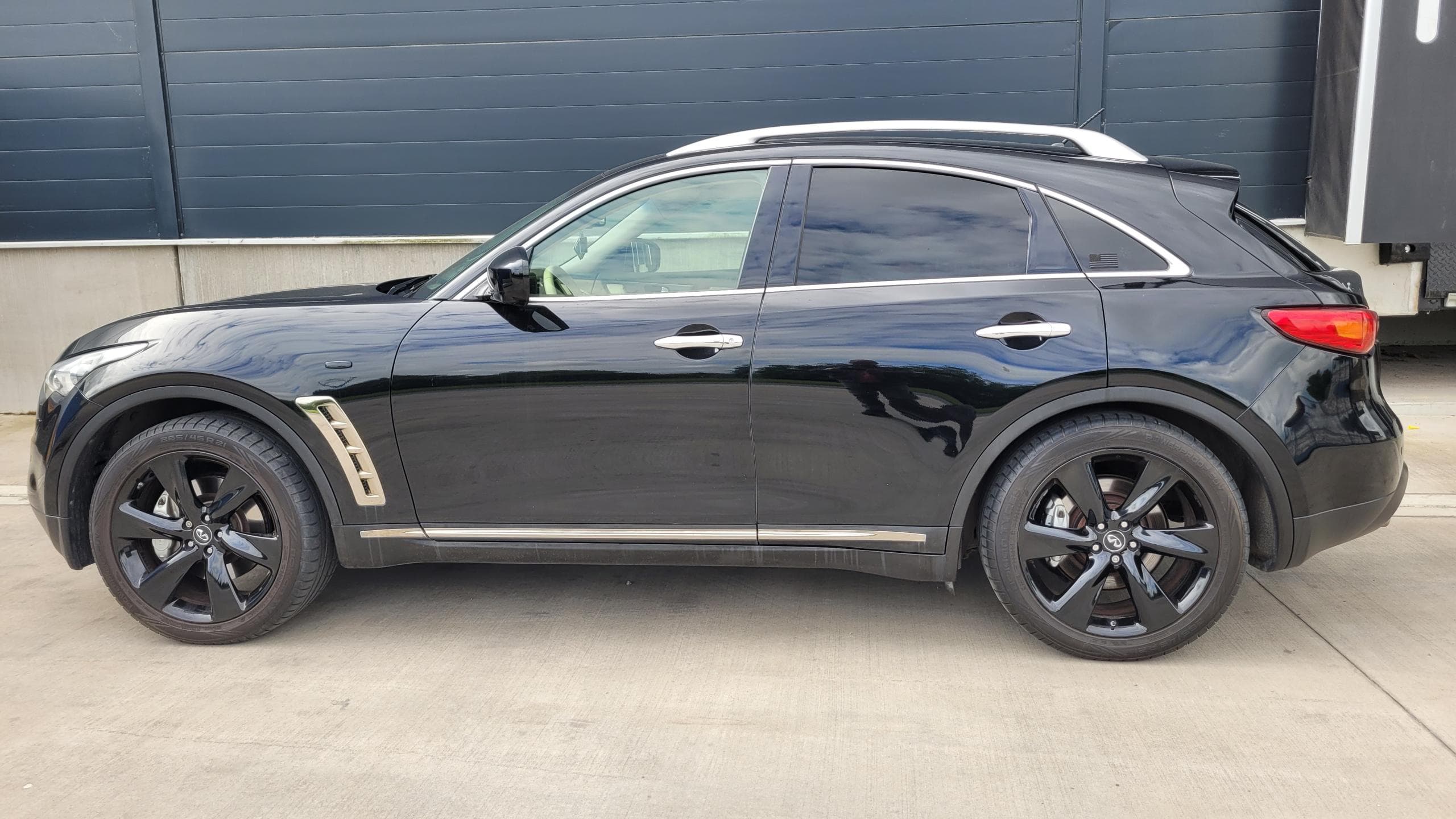 Infiniti FX37 3.7 V6 LPG, fotka 1
