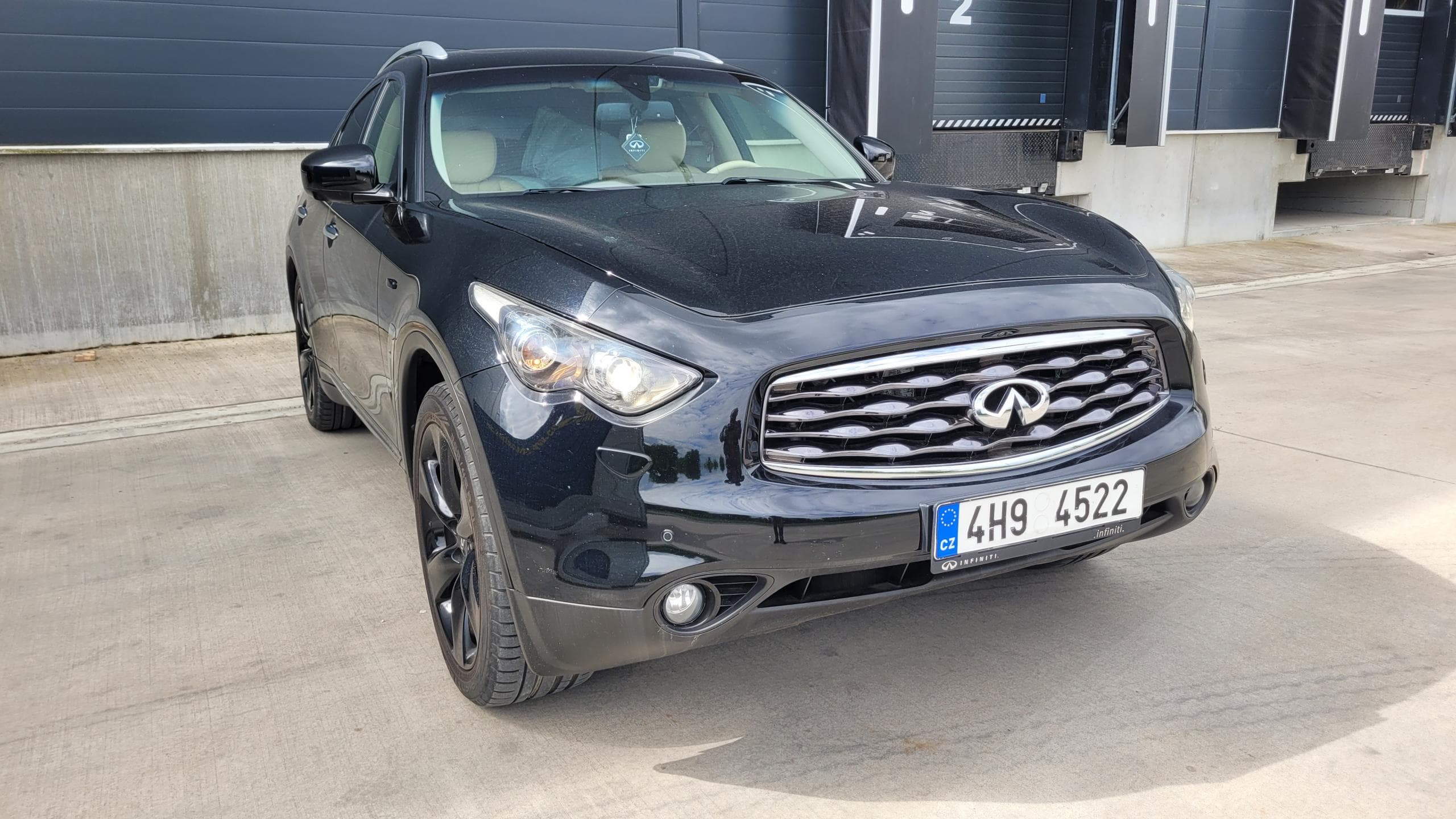 Infiniti FX37 3.7 V6 LPG