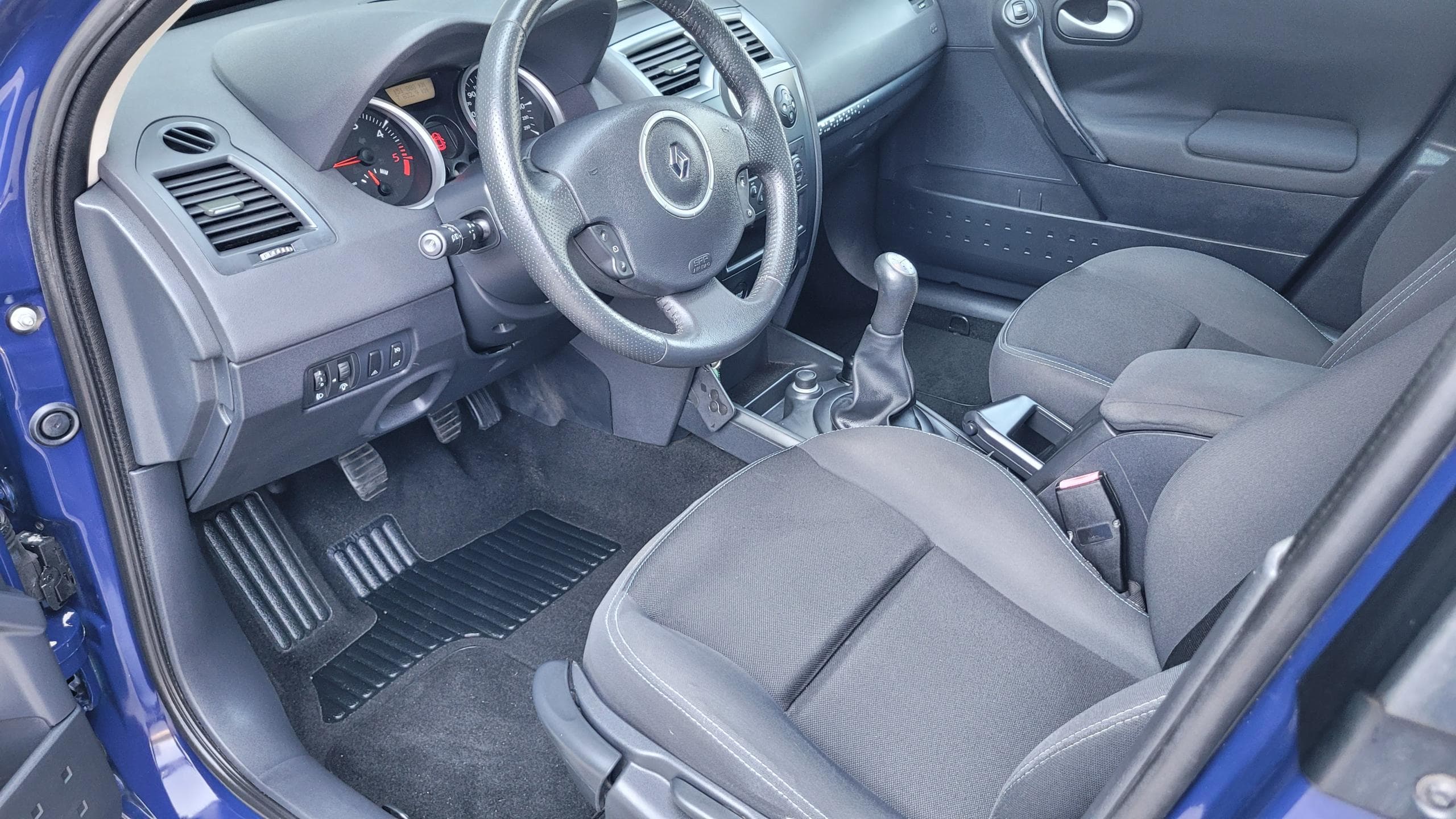 Renault Mégane 1.5 dCi, fotka 17