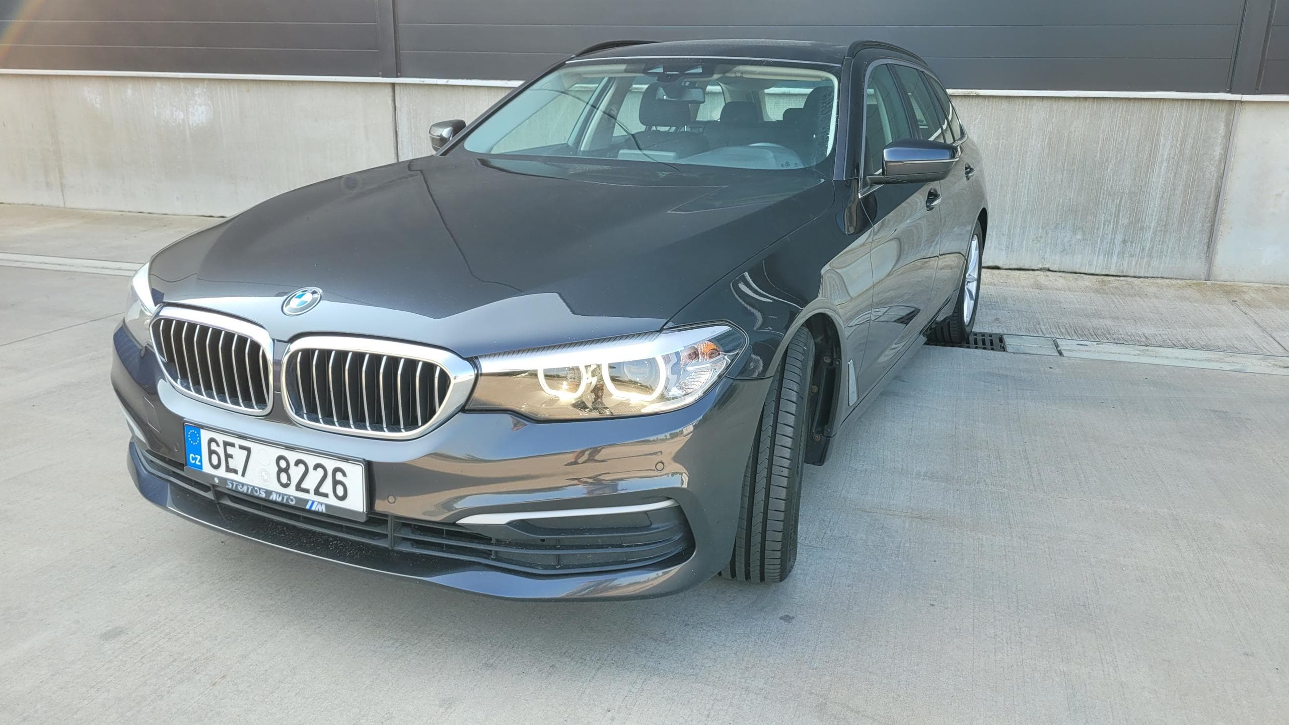 BMW Řada 5 520d, fotka 3