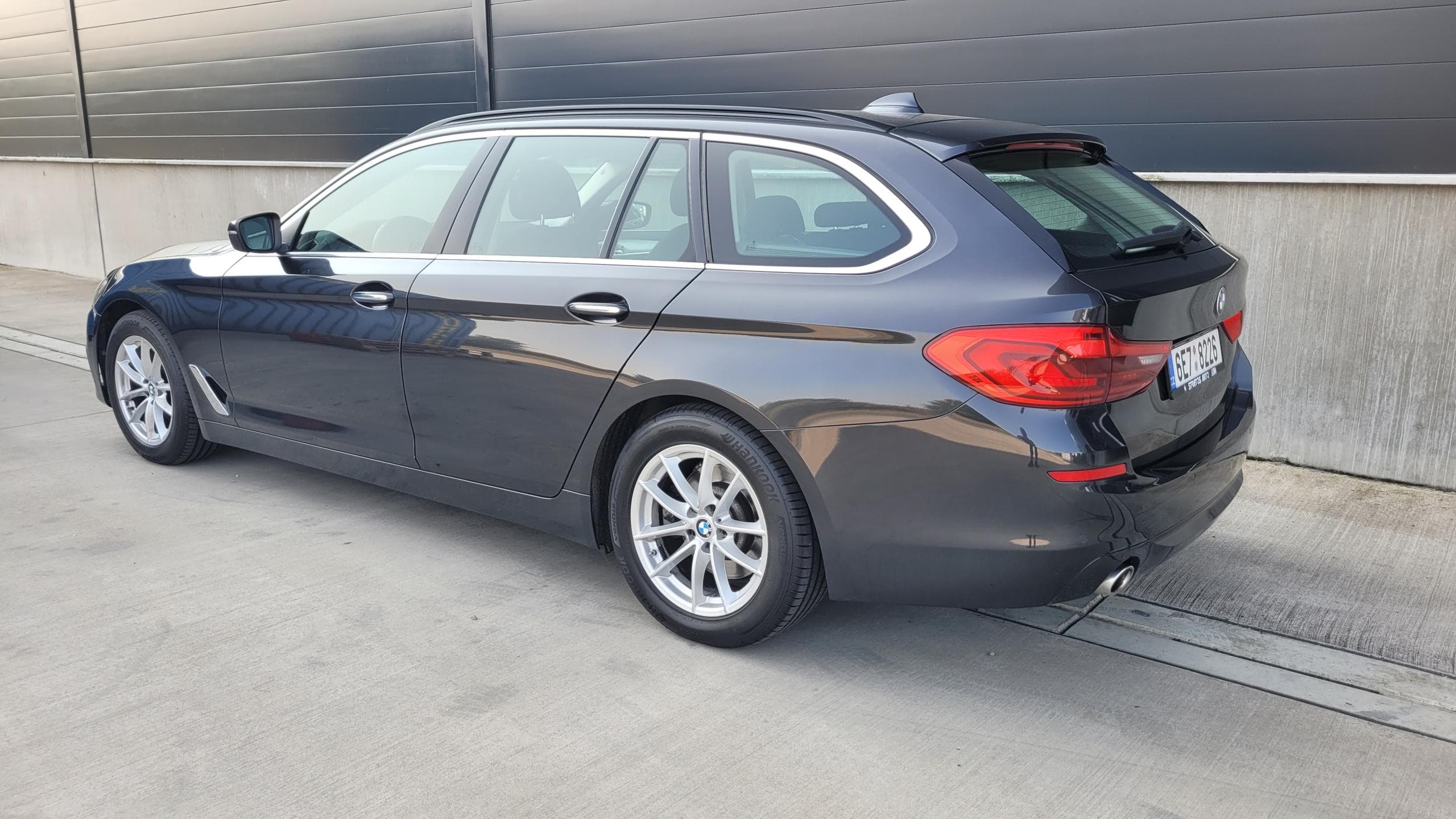 BMW Řada 5 520d, fotka 4