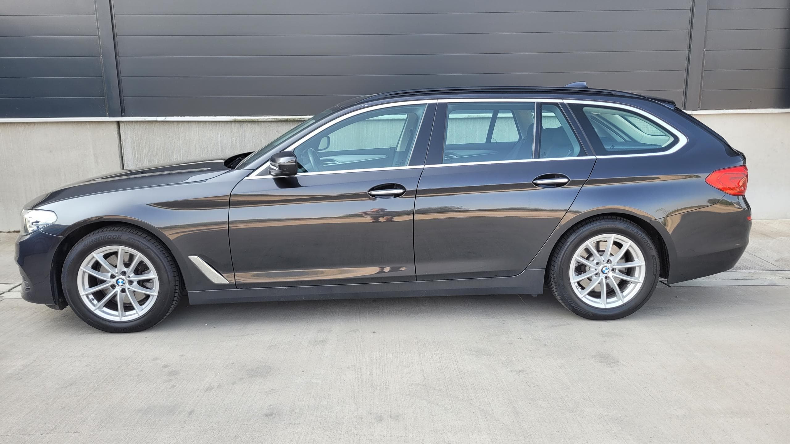 BMW Řada 5 520d, fotka 5