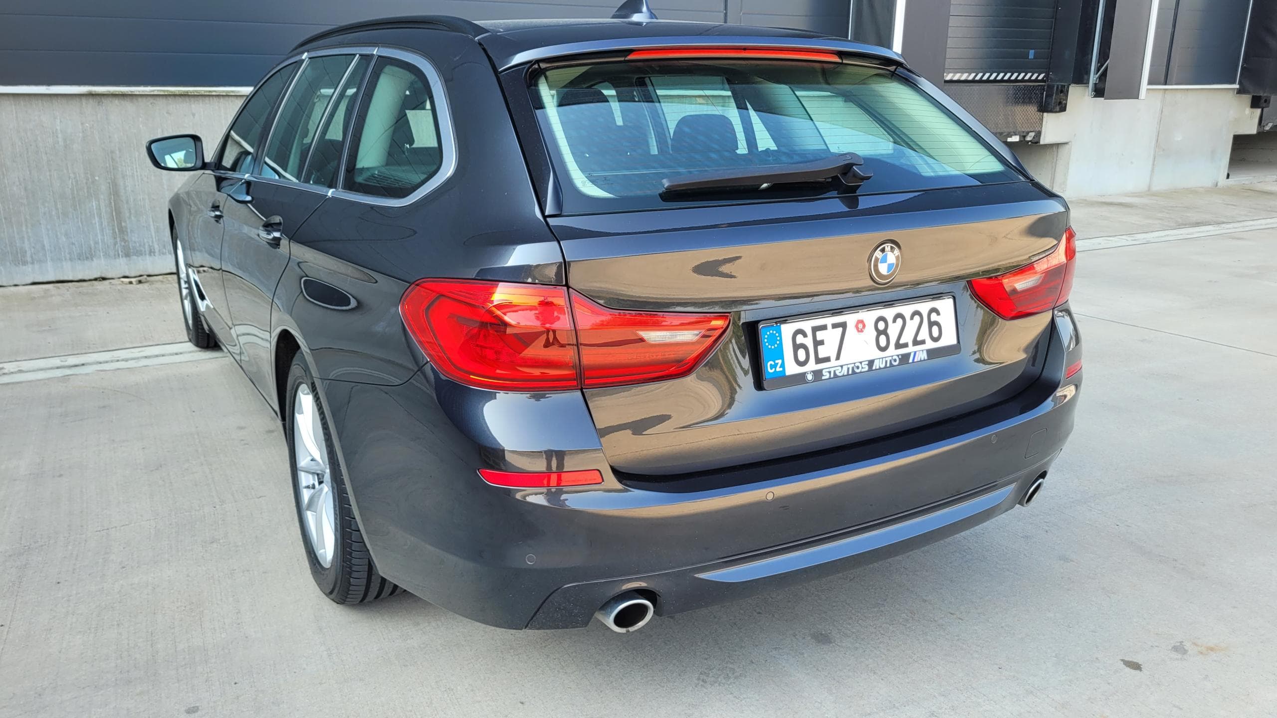 BMW Řada 5 520d, fotka 10