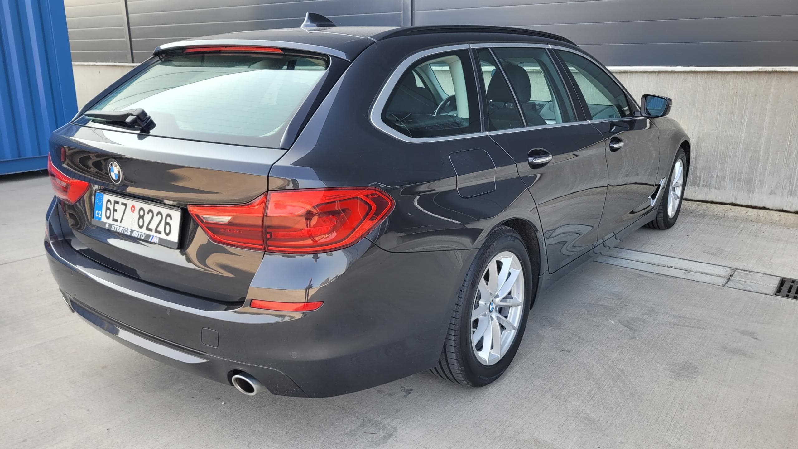 BMW Řada 5 520d, fotka 12