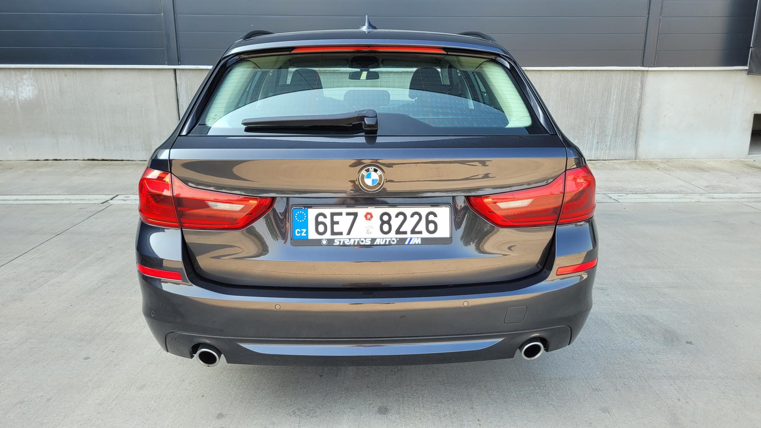 BMW Řada 5 520d, fotka 11