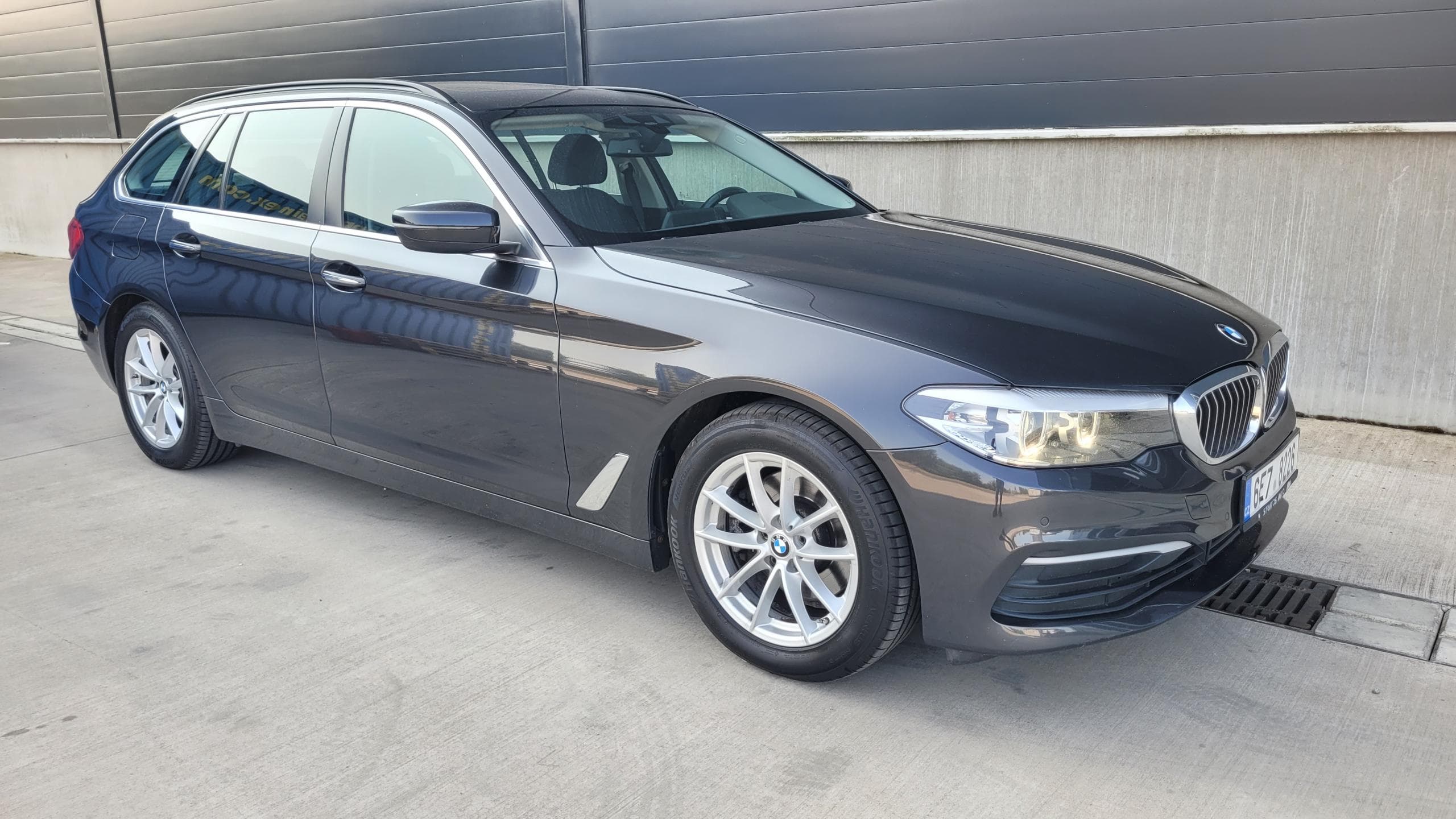 BMW Řada 5 520d, fotka 9