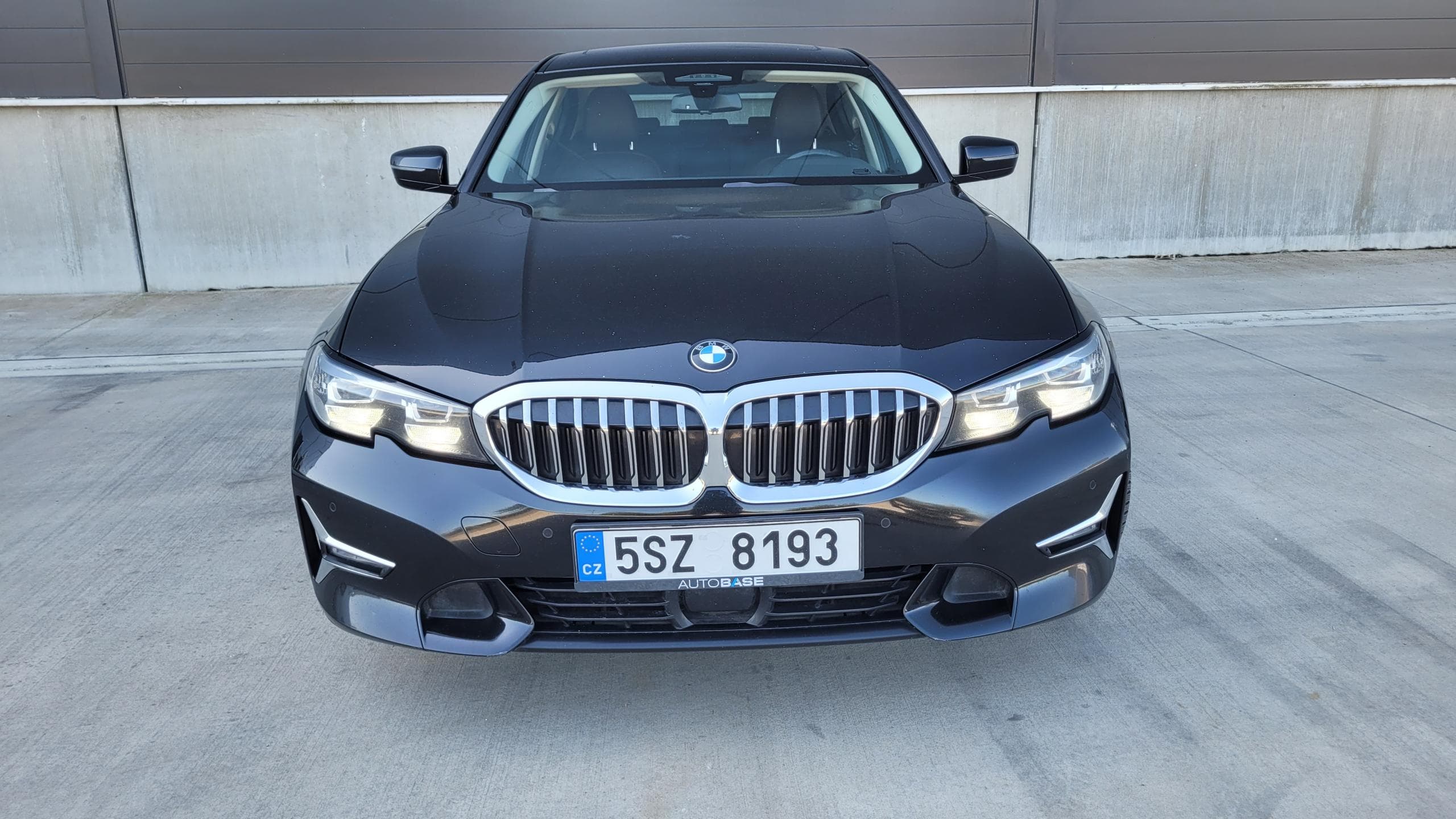 BMW Řada 3 320d xDrive, fotka 2