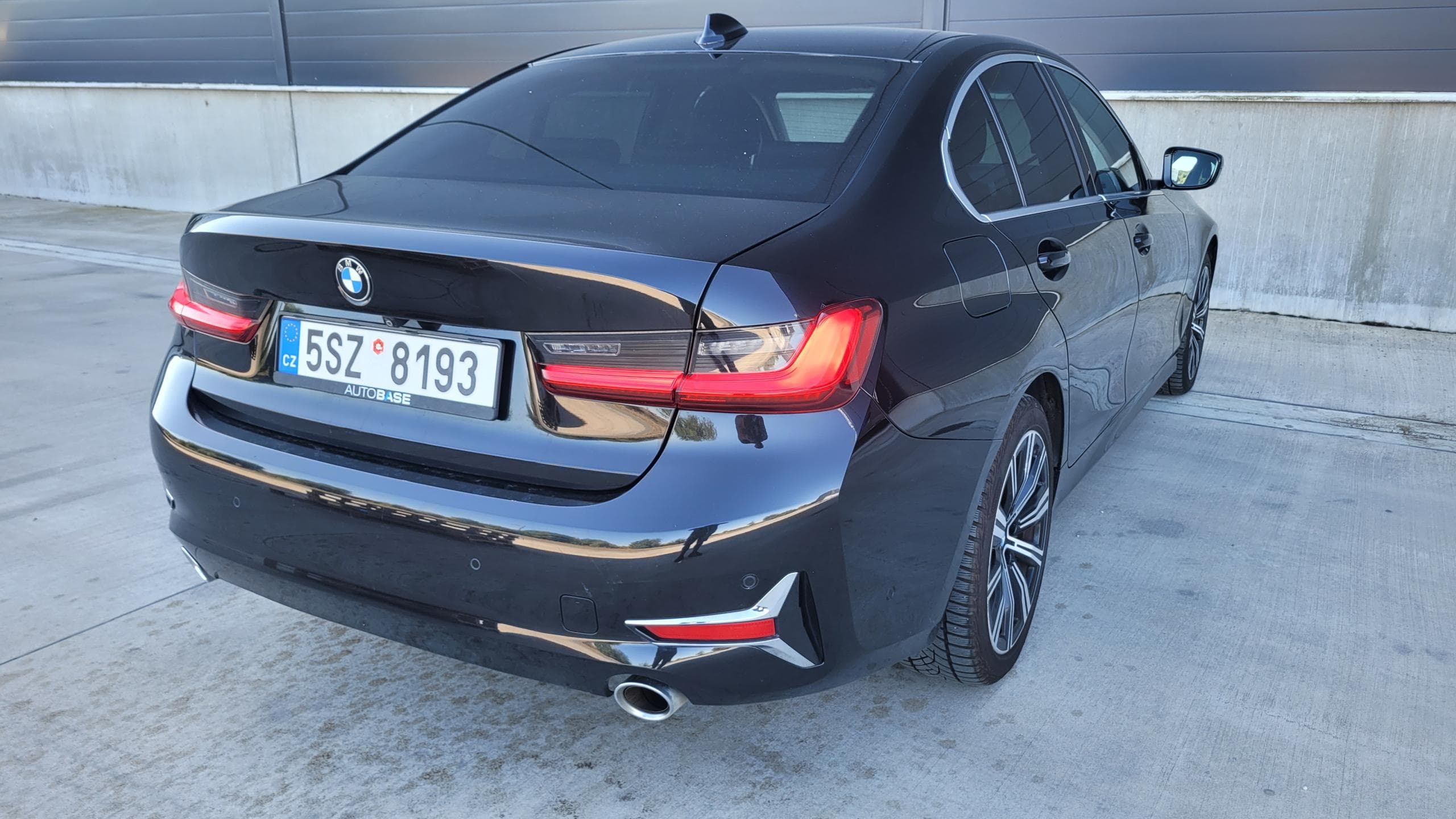BMW Řada 3 320d xDrive, fotka 11