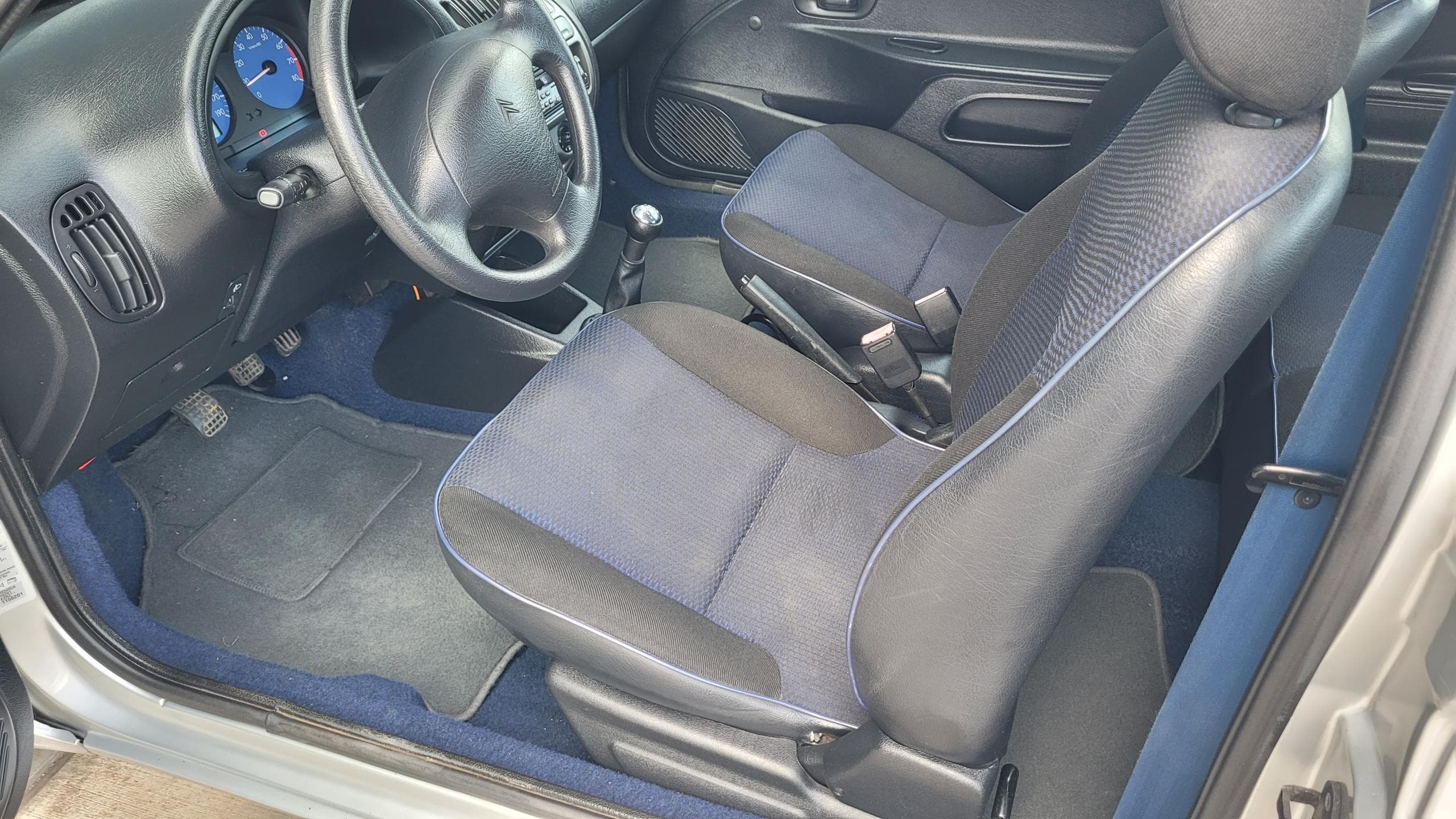 Citroën Saxo 1.1i, fotka 16