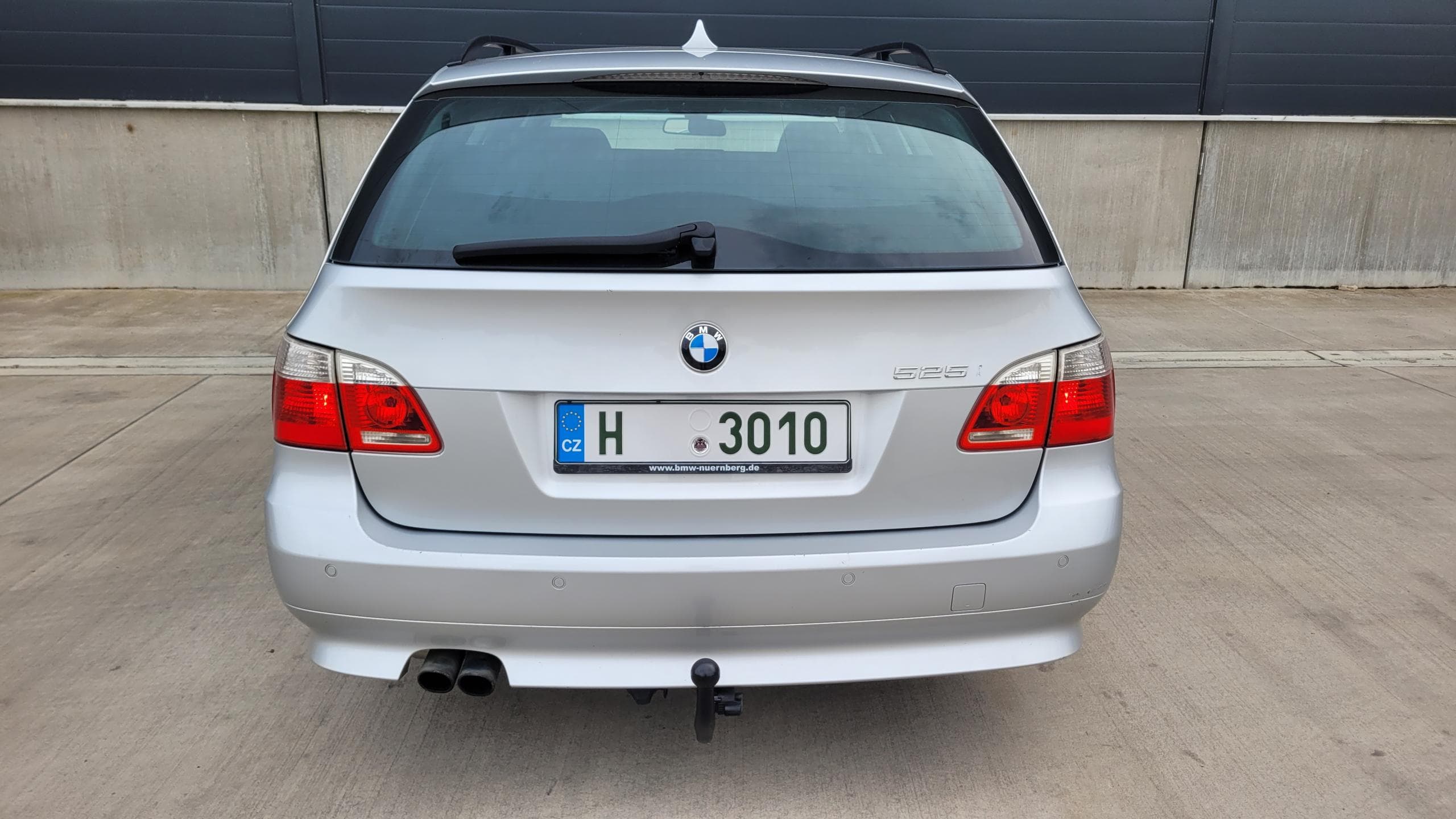 BMW Řada 5 525iA, fotka 11