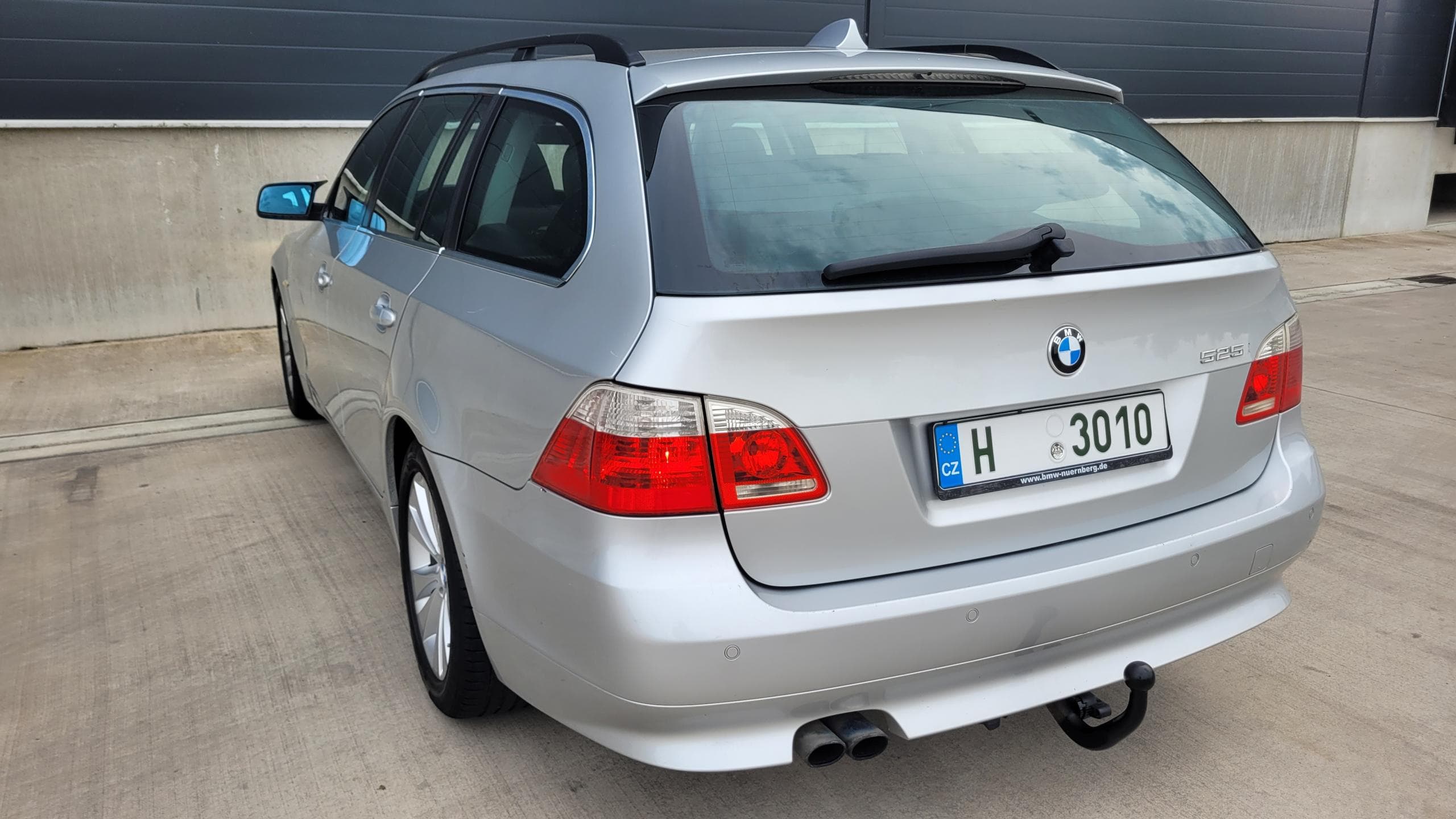 BMW Řada 5 525iA, fotka 10