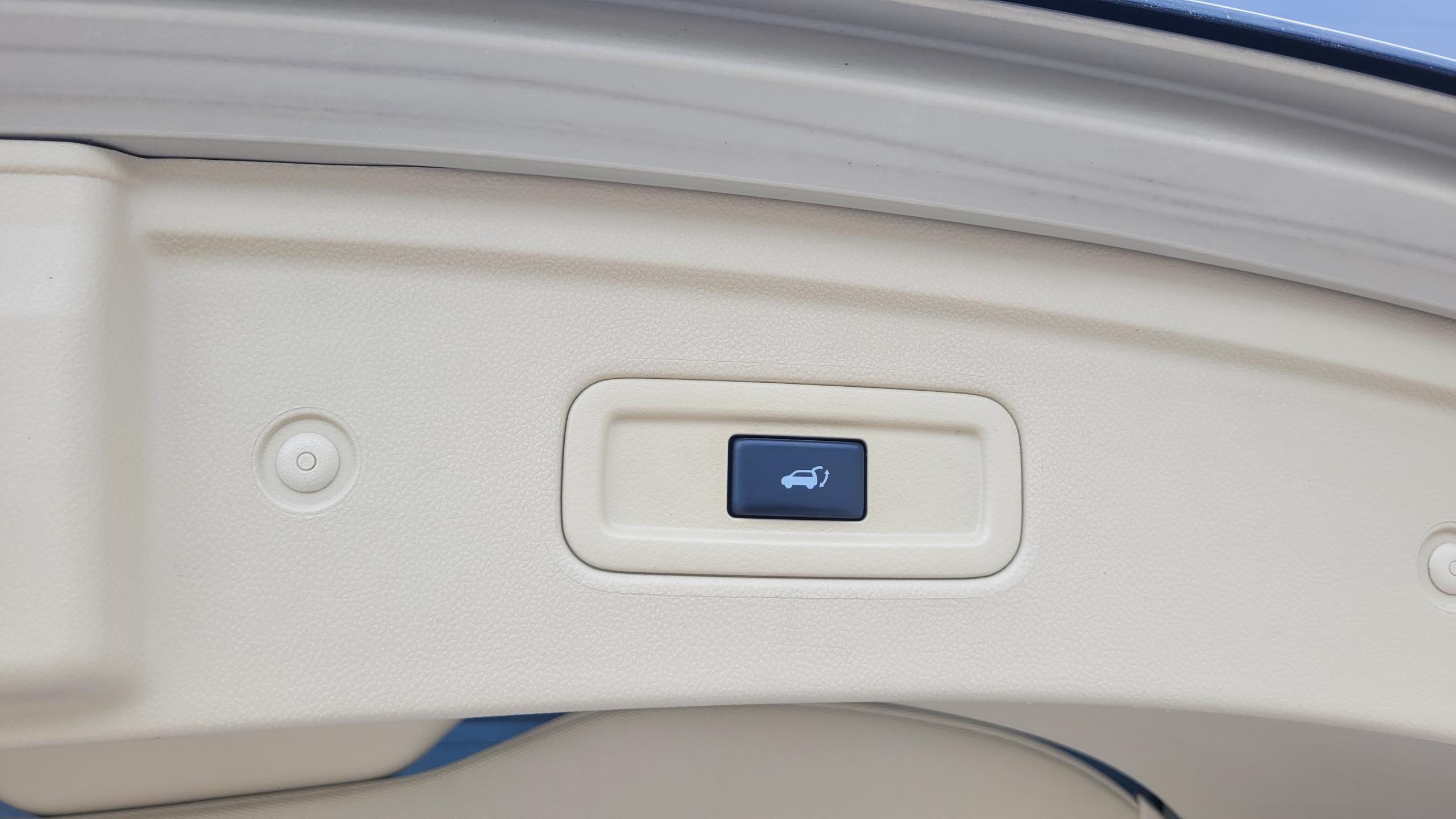 Infiniti FX37 3.7 V6 LPG — fotka 7