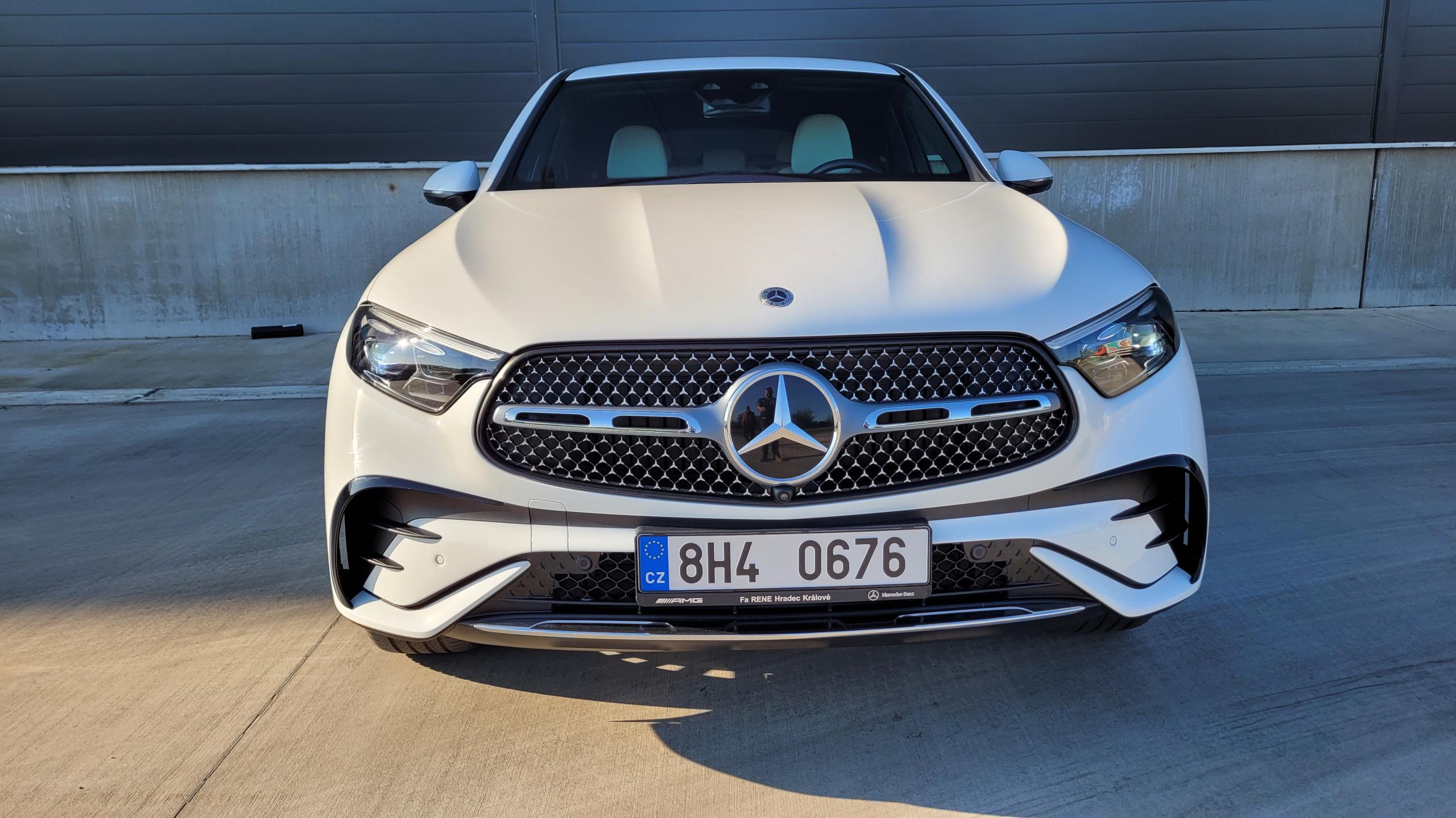 Mercedes-Benz GLC 220d 4MATIC Kupé — fotka 5