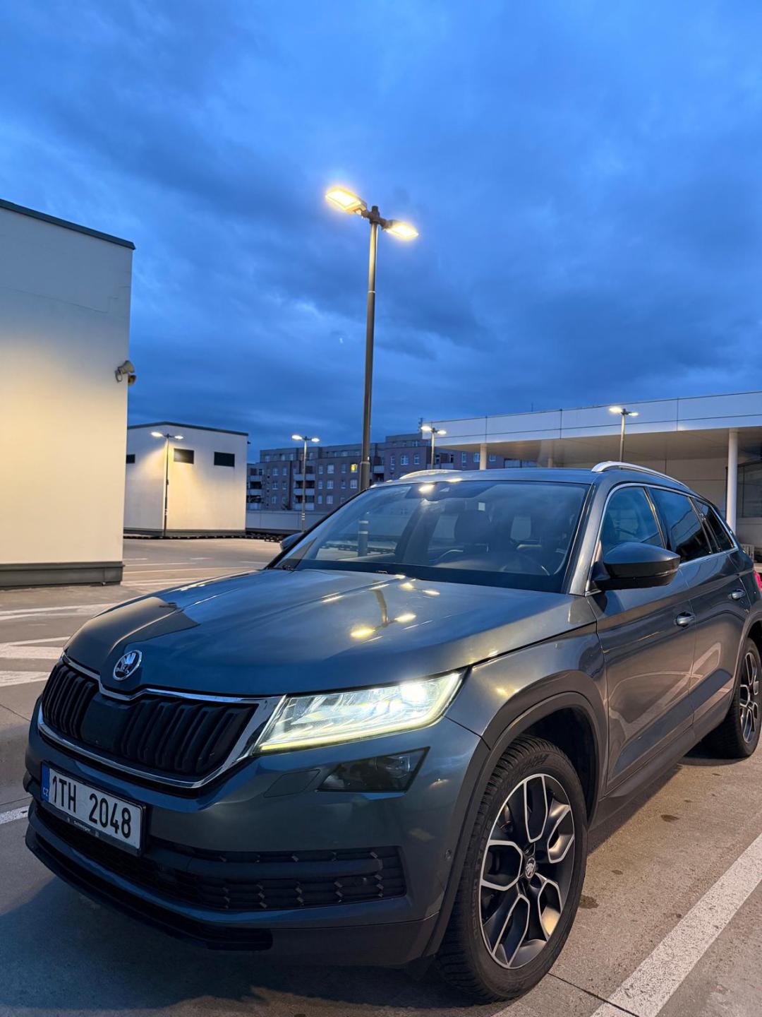 Škoda Kodiaq 2.0 TDI DSG 4x4 — fotka 4