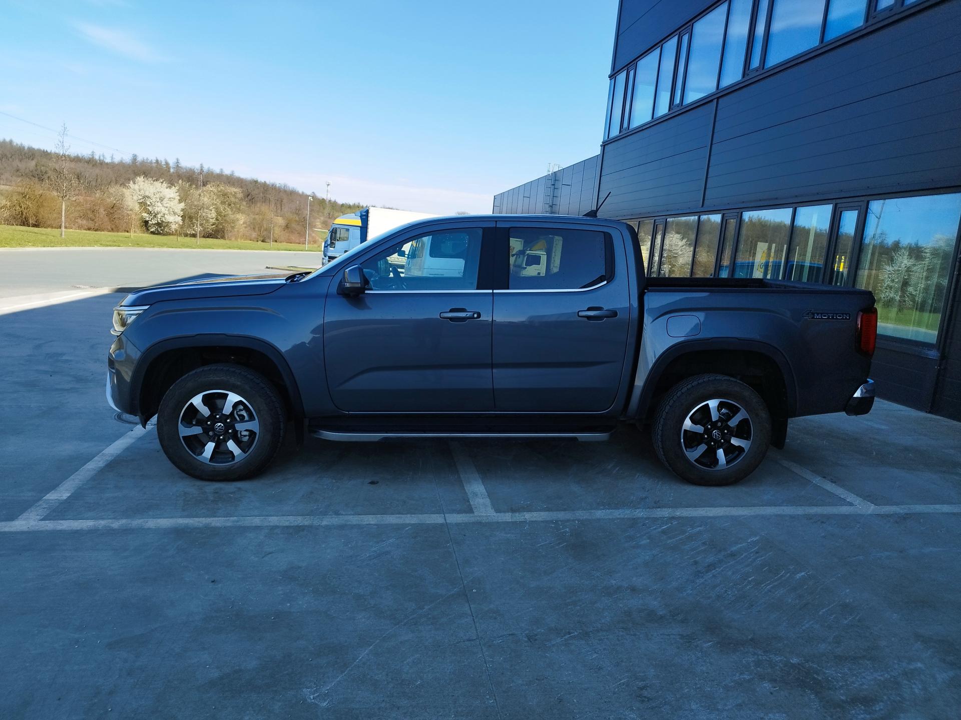 Volkswagen Amarok 3.0 TDI — fotka 7